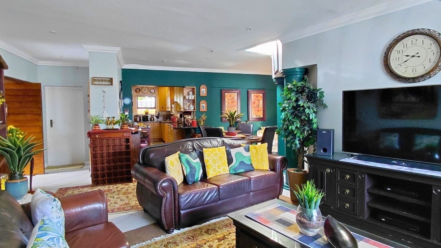 3 Bedroom Property for Sale in Boschdal North West